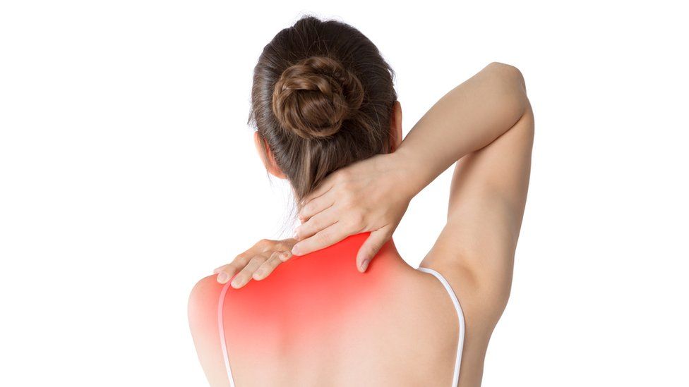 Los mejores estiramientos para el dolor de cuello 8 dolor de cuello